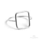 Anel Quadrado Vazado em Prata - Prata Universal