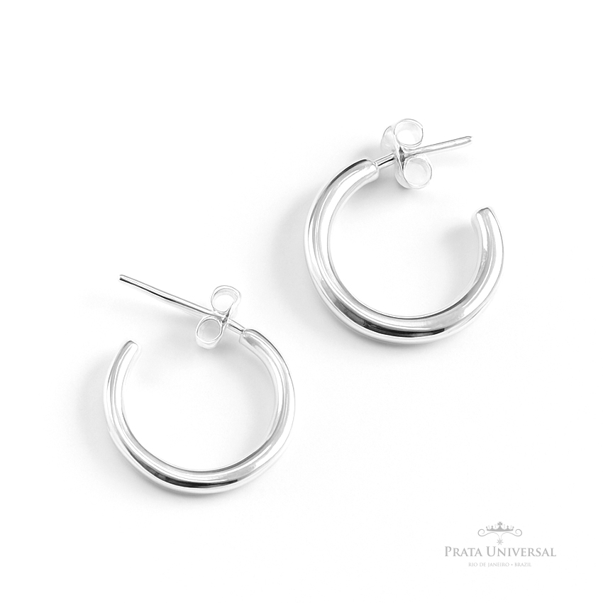 Argola Meia Cana N1 com Tarraxa em Prata - Prata Universal Argola Meia Cana N1 com Tarraxa em Prata - Prata Universal