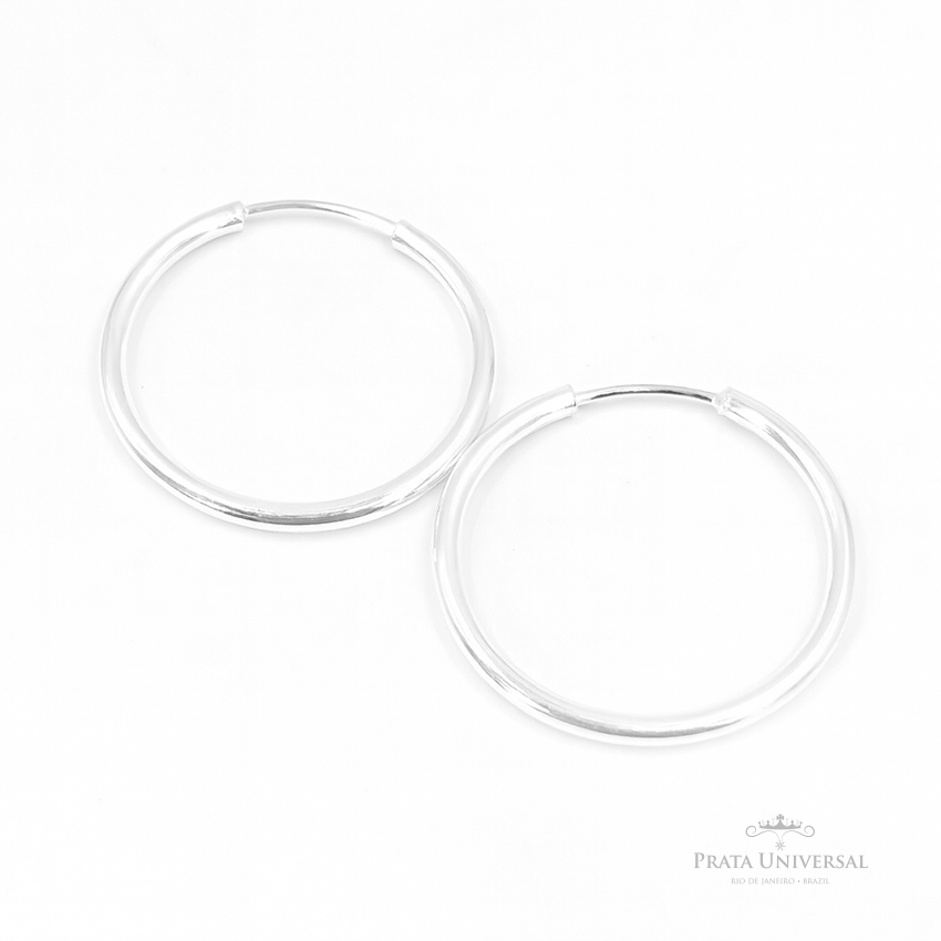 Argola Tubular N5 em Prata - Prata Universal Argola Tubular N5 em Prata - Prata Universal